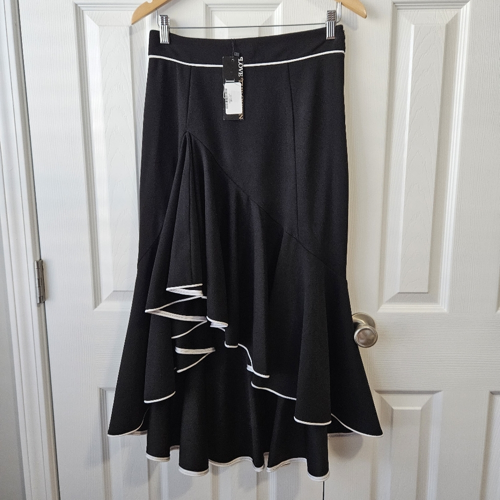 NWT Love The Queen Women's Skirt Black White Trim Asymmetrical High Low Size S